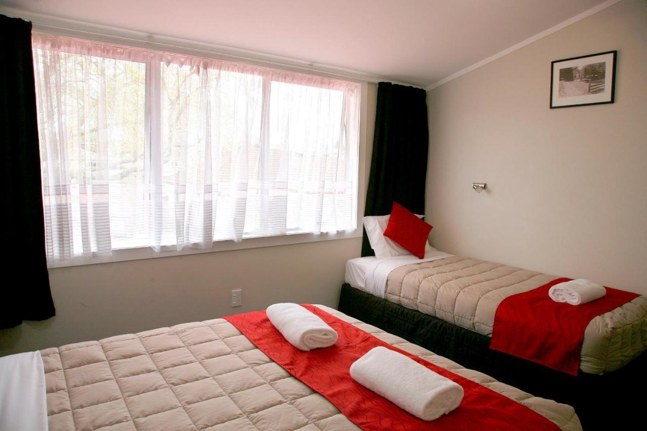 Touchwood Motor Lodge Pukekohe Εξωτερικό φωτογραφία