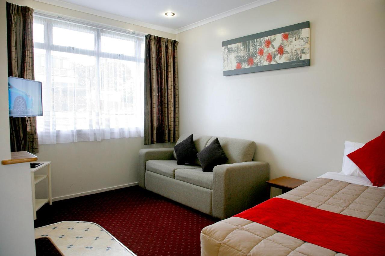 Touchwood Motor Lodge Pukekohe Εξωτερικό φωτογραφία