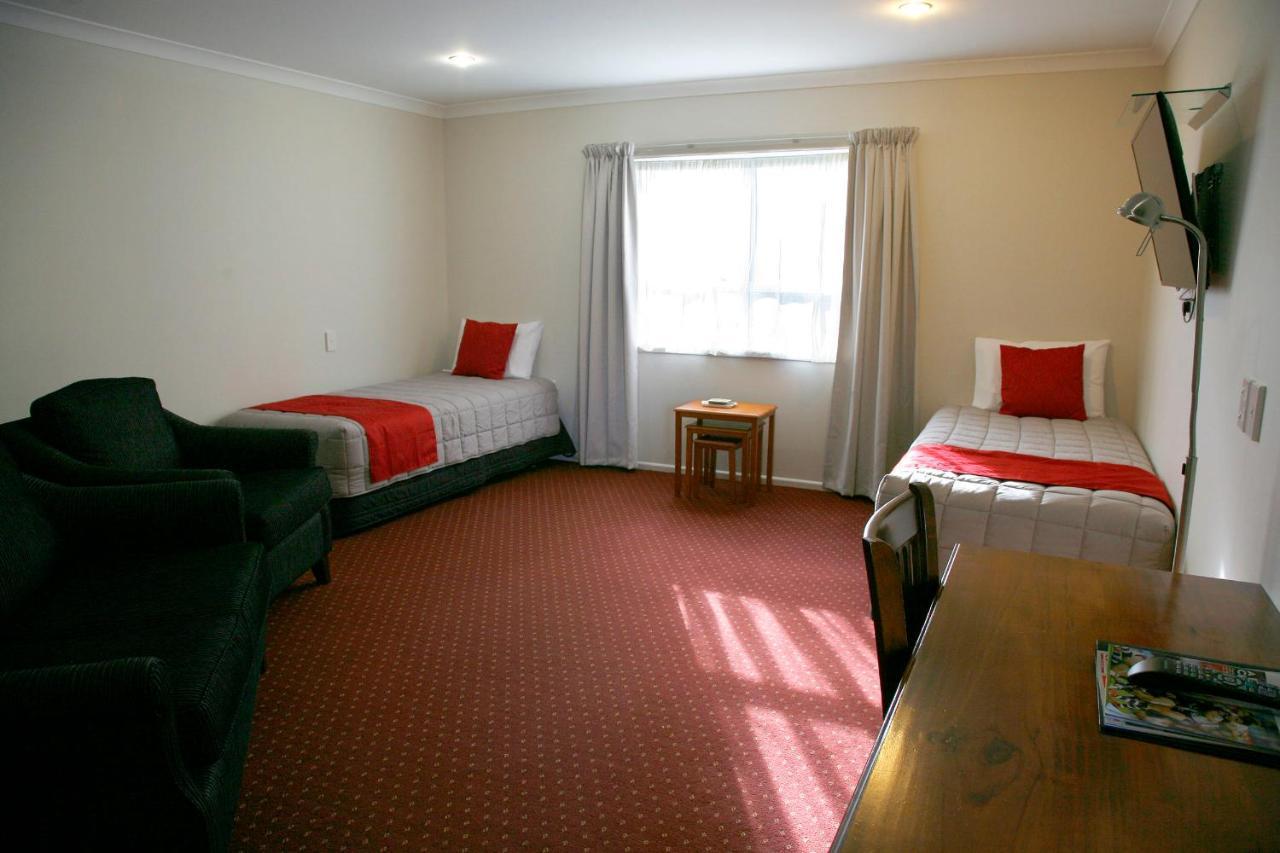 Touchwood Motor Lodge Pukekohe Εξωτερικό φωτογραφία
